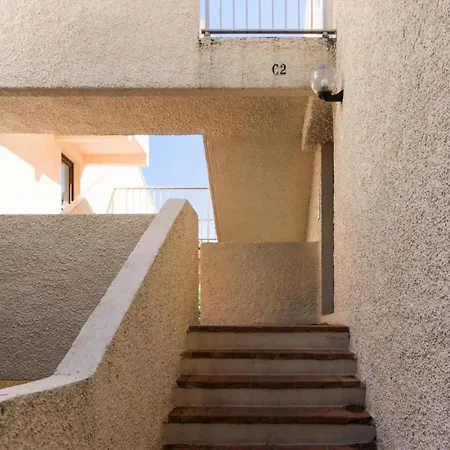 Studio 4 Personnes Bien Equipe - Maeva Particuliers 79098 * Saint-Cyr-sur-Mer